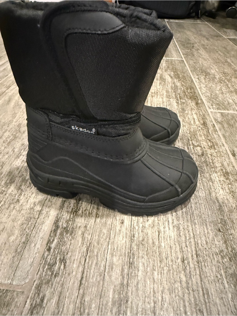 Skadoo Toddler Black Insulated Waterproof Winter Boots - size 6